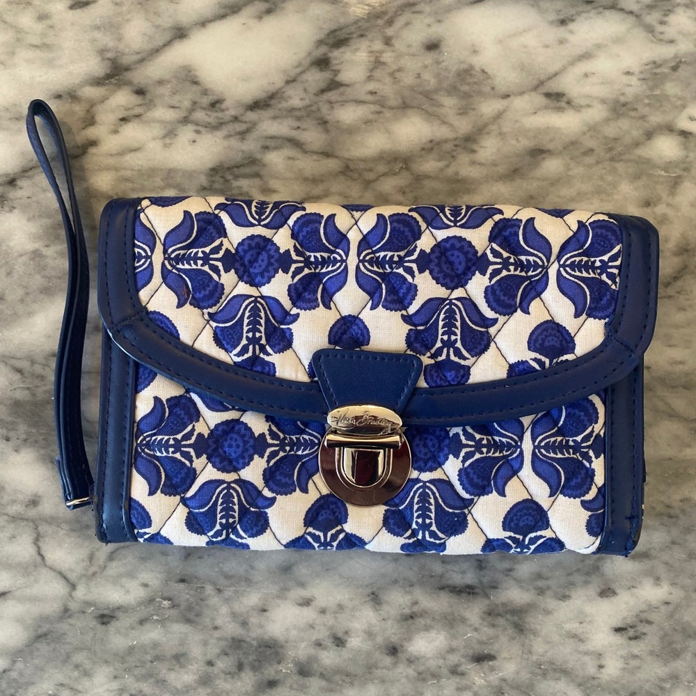 Vera Bradley Wallet Wristlet Blue Floral Zip Around Organizer